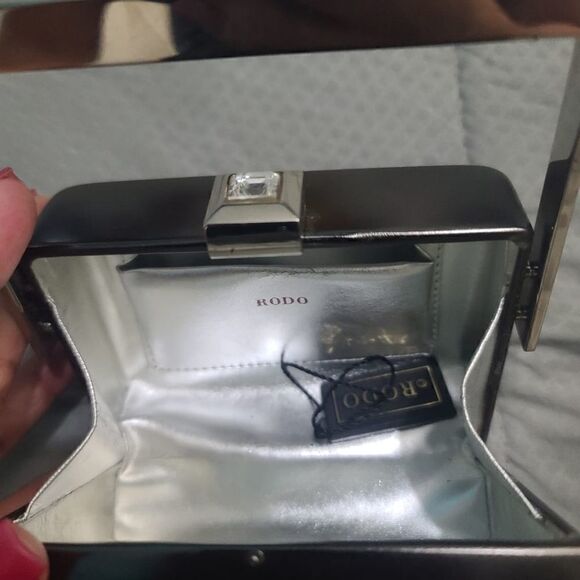 Rodo Small Metal Box Clutch - Picture 7 of 7